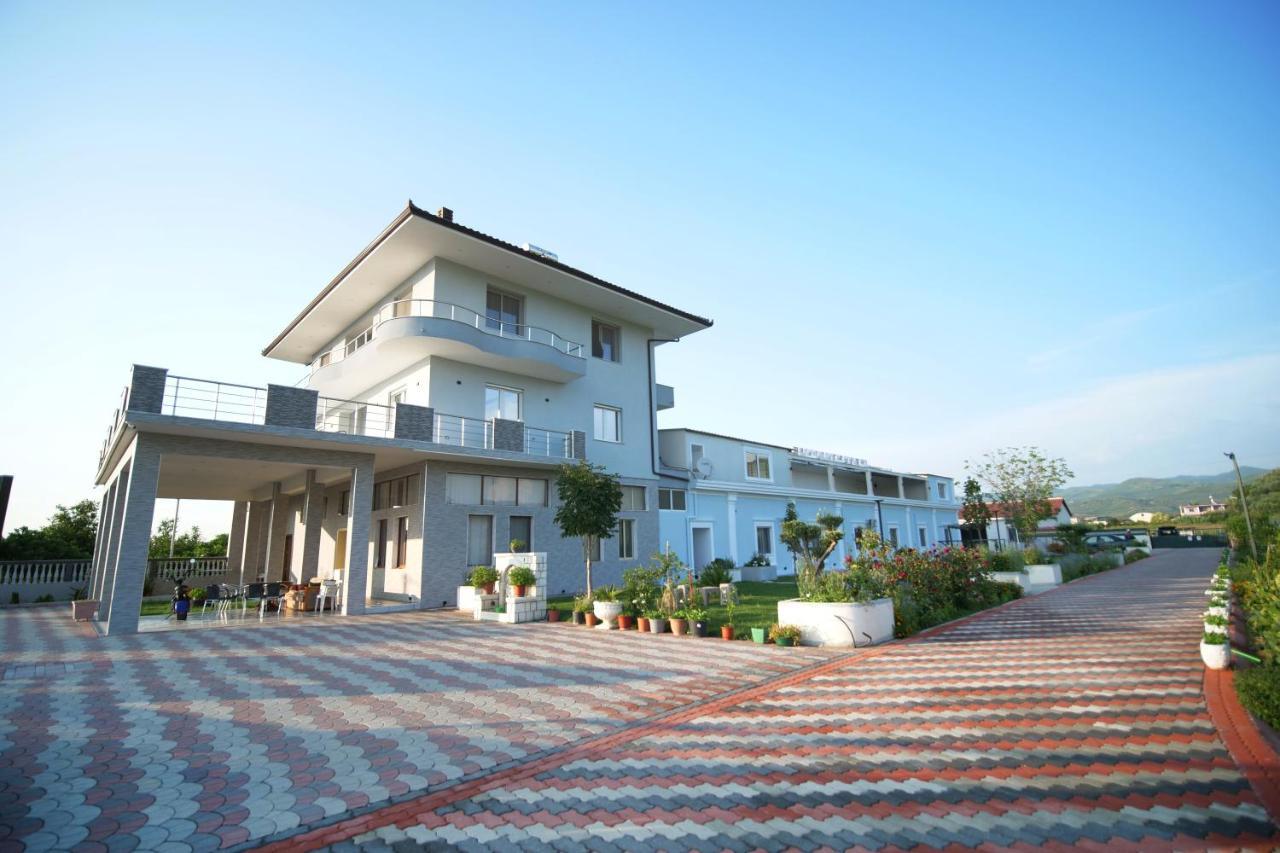 Hanna & Solei Hotel ベラト エクステリア 写真