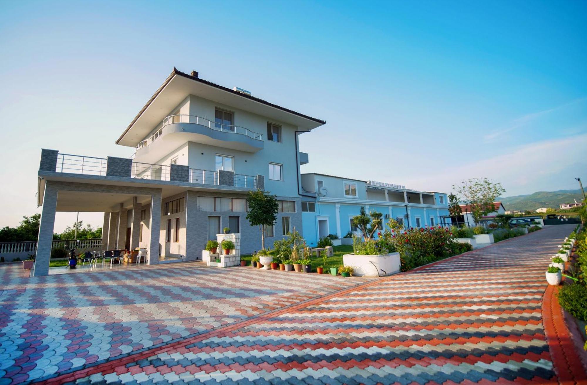 Hanna & Solei Hotel ベラト エクステリア 写真